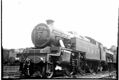 Locomotive 2564